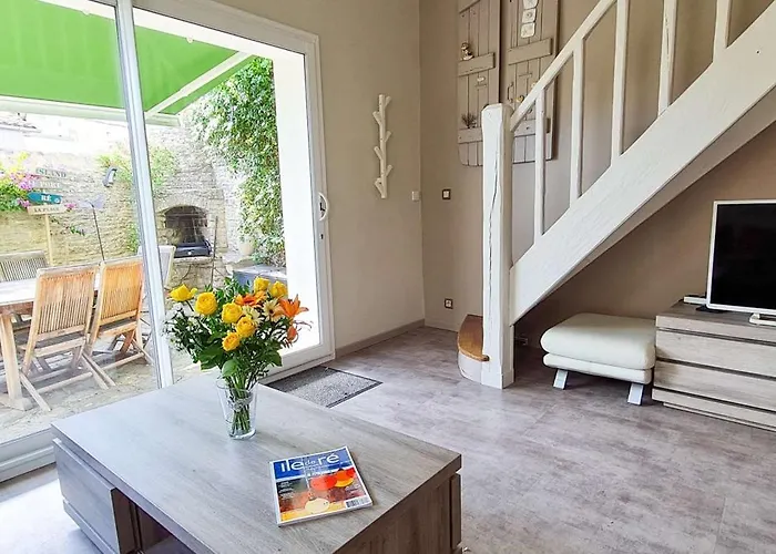 Charmante Entièrement Rénovée, Dans Le Centre Du Village La Couarde-sur-Mer